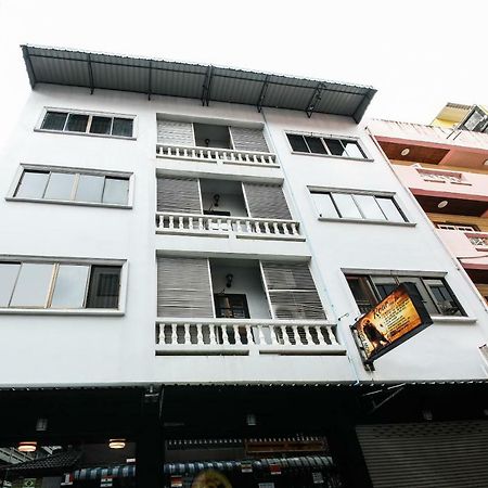 Oyo 244 Roar Inn Patong Exteriér fotografie