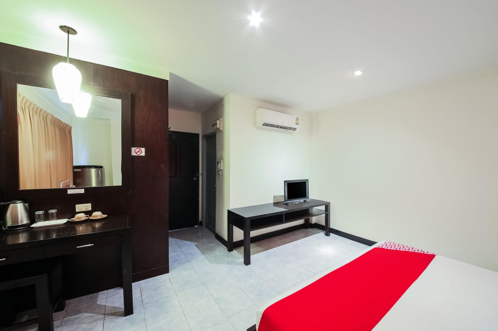 Oyo 244 Roar Inn Patong Exteriér fotografie